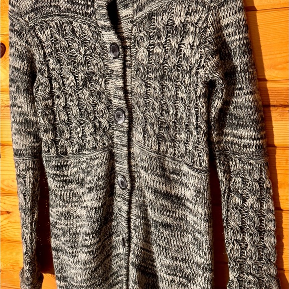 The Limited Green and Gray Textured Cardigan - Picture 3 of 7